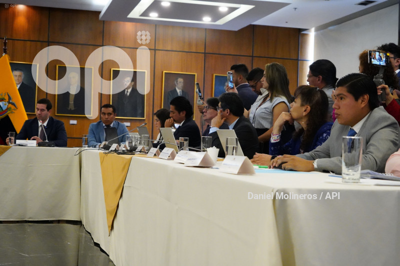 ASAMBLEA FISCALIZACION LUQUE CRISIS ENERGIA