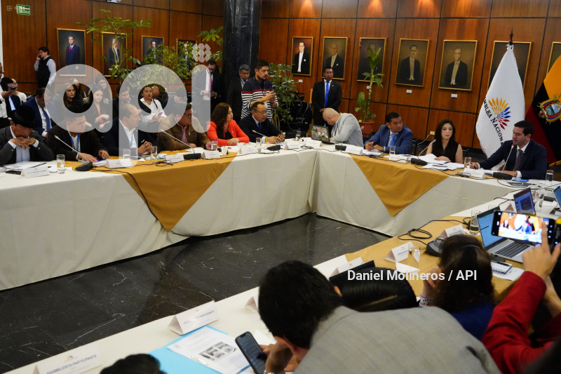 ASAMBLEA FISCALIZACION LUQUE CRISIS ENERGIA