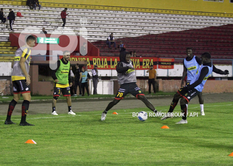 FBL-LIGAPRO-CUENCA-CUMBAYA