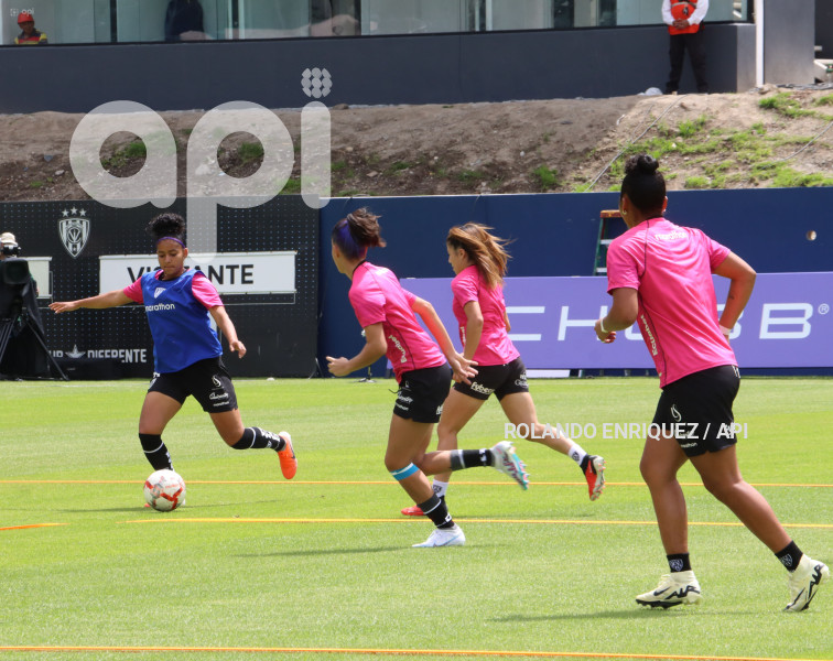 FBL-SUPERLIGA-FEMENINA-DRAGONAS-IDV-DEP-IBARRA