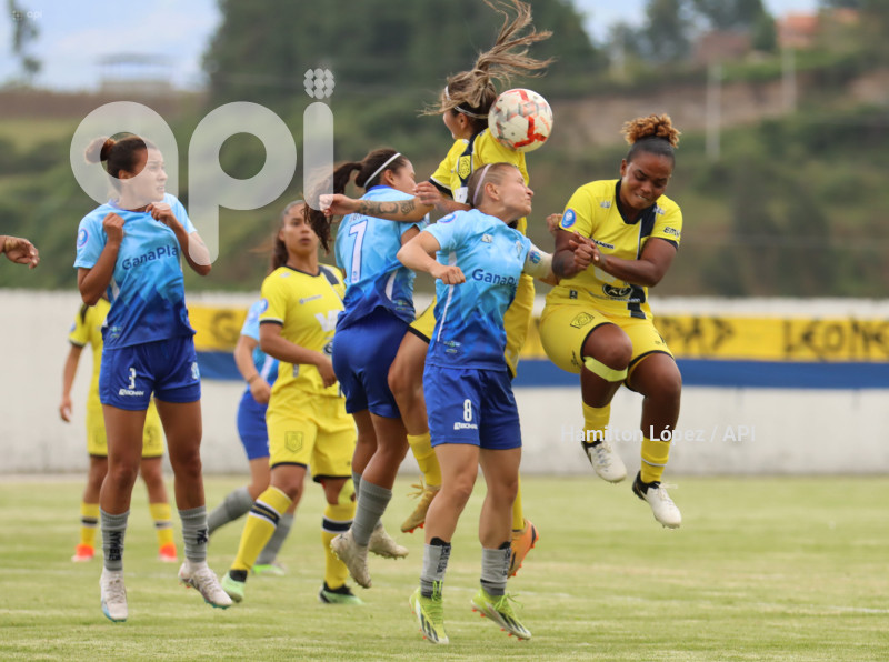 FBL-SUPERLIGA-FEMENINA-ECUABET-LEONES-MACARA