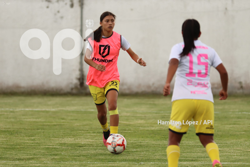 FBL-SUPERLIGA-FEMENINA-ECUABET-LEONES-MACARA