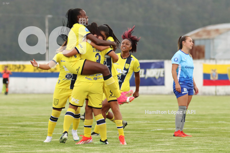 FBL-SUPERLIGA-FEMENINA-ECUABET-LEONES-MACARA