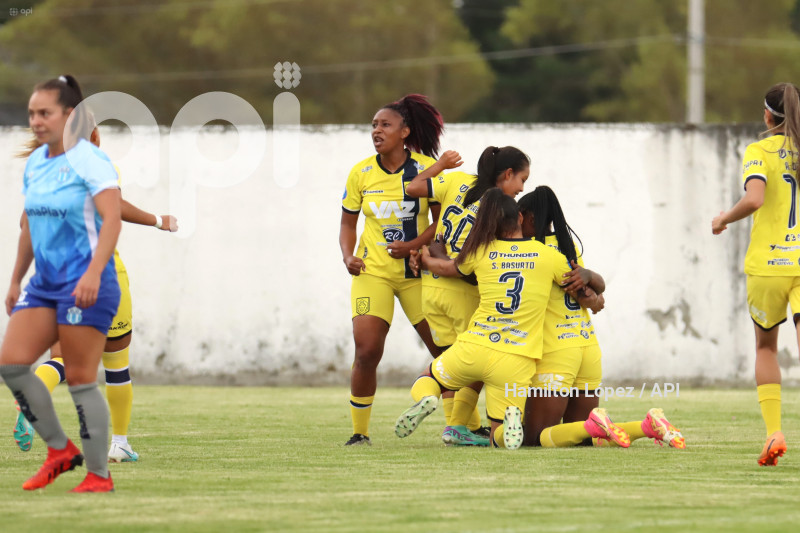 FBL-SUPERLIGA-FEMENINA-ECUABET-LEONES-MACARA