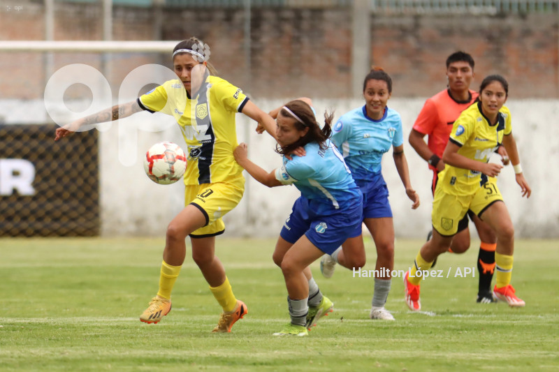 FBL-SUPERLIGA-FEMENINA-ECUABET-LEONES-MACARA