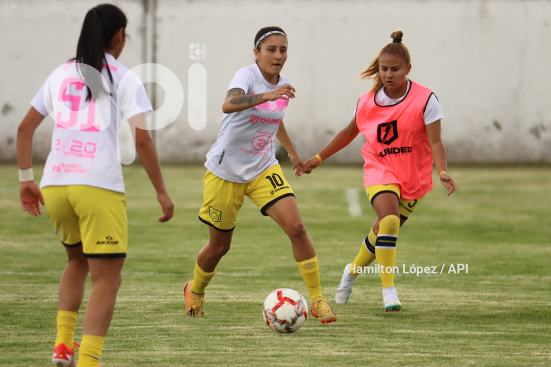FBL-SUPERLIGA-FEMENINA-ECUABET-LEONES-MACARA