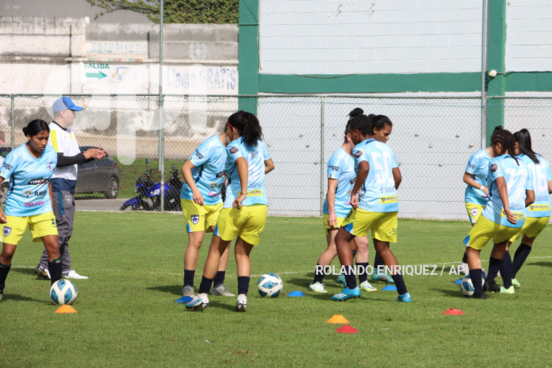 FBL-SUPERLIGA-FEMENINA-ESPUCE-NANAS