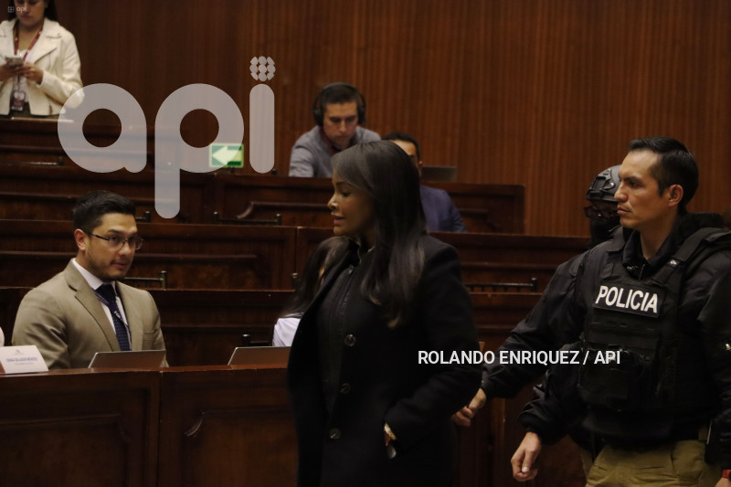 FISCAL-DIANA-SALAZAR-COMISION-FISCALIZACION