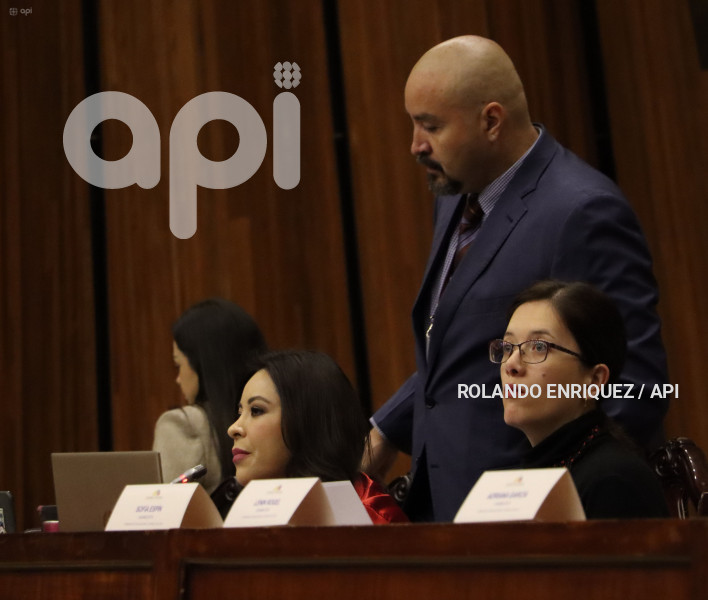 FISCAL-DIANA-SALAZAR-COMISION-FISCALIZACION