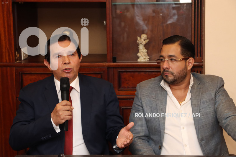 DEFENSA-GLAS-AMICUS-CURIAE