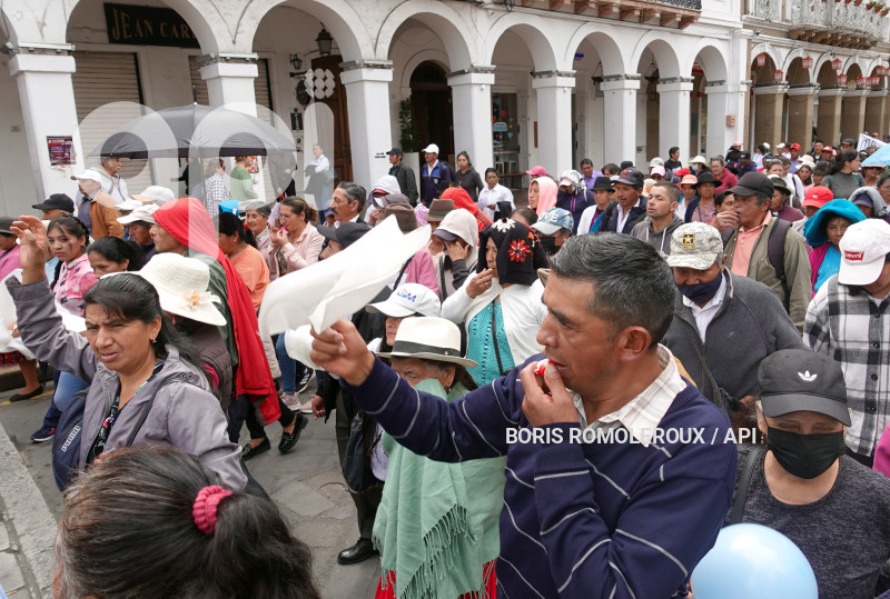 CUENCA-MARCHA-SEGURO-CAPESINO-MEDICINAS