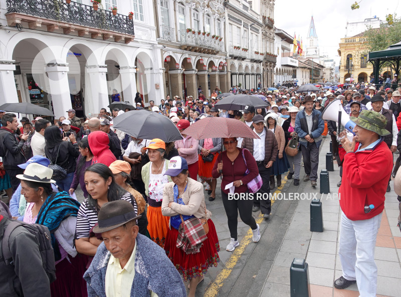 CUENCA-MARCHA-SEGURO-CAPESINO-MEDICINAS