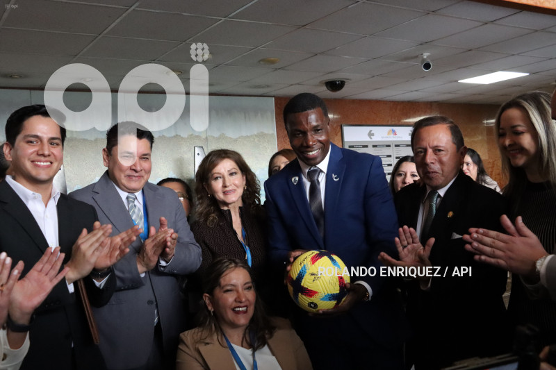 ASAMBLEA-TENORIO-LEY-FUTBOLISTAS