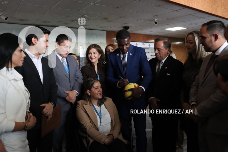 ASAMBLEA-TENORIO-LEY-FUTBOLISTAS