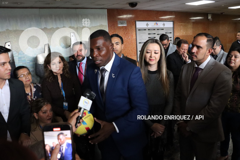 ASAMBLEA-TENORIO-LEY-FUTBOLISTAS