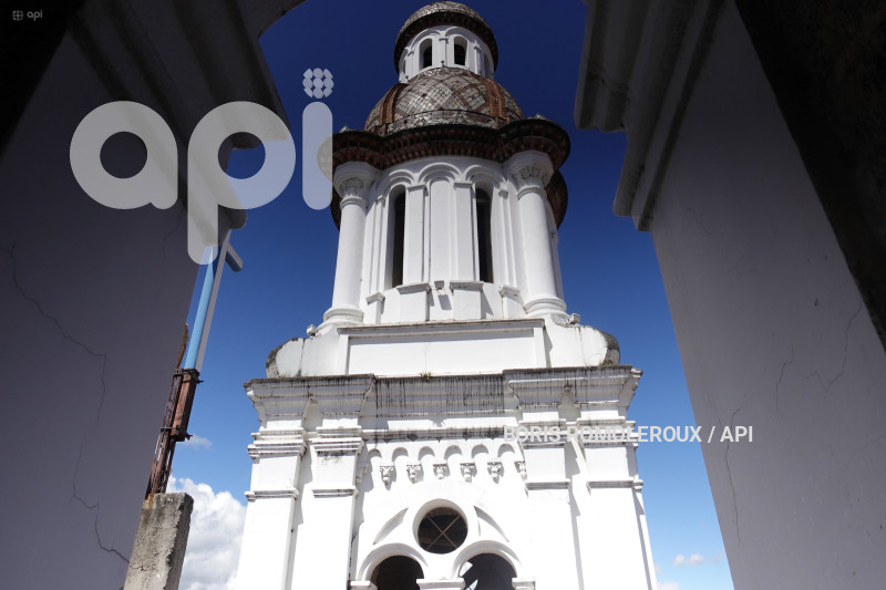 CUENCA-IGLESA SANTO DOMINGO-PROBLEMAS