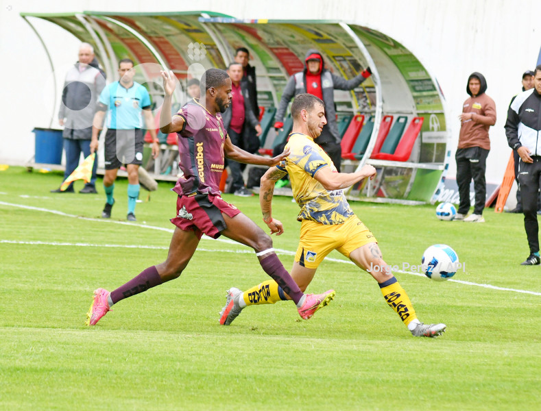 FBL-LIGA PRO ECUABET MUSHUC RUNA DELFIN.