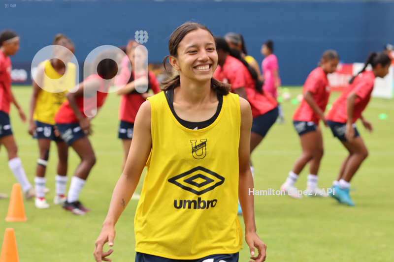 FBL-SUPERLIGA-FEMENINA-ECUABET-DRAGONAS-CATOLICA