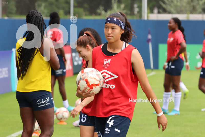 FBL-SUPERLIGA-FEMENINA-ECUABET-DRAGONAS-CATOLICA