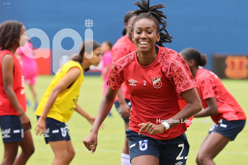 FBL-SUPERLIGA-FEMENINA-ECUABET-DRAGONAS-CATOLICA