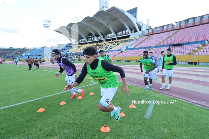 FBL-LIGA-PRO-ECUABET-CUMBAYA-BARCELONA