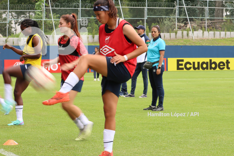FBL-SUPERLIGA-FEMENINA-ECUABET-DRAGONAS-CATOLICA