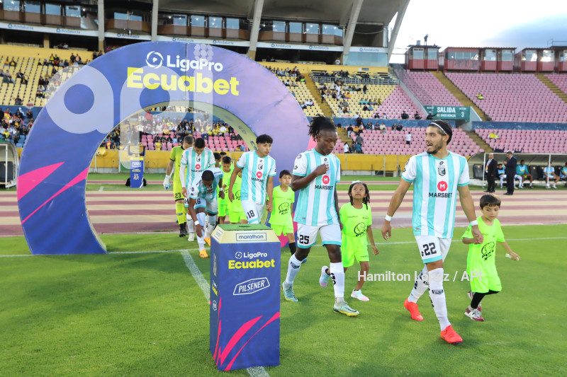 FBL-LIGA-PRO-ECUABET-CUMBAYA-BARCELONA