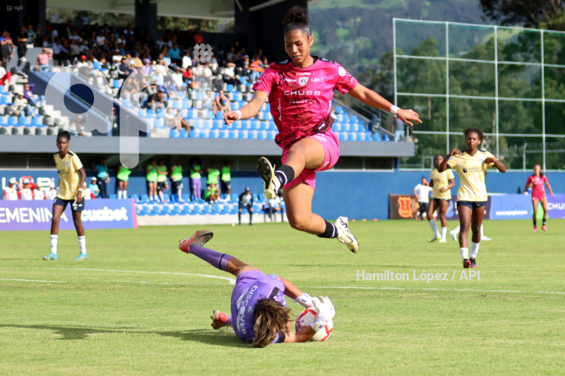 FBL-SUPERLIGA-FEMENINA-ECUABET-DRAGONAS-CATOLICA
