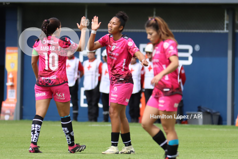 FBL-SUPERLIGA-FEMENINA-ECUABET-DRAGONAS-CATOLICA