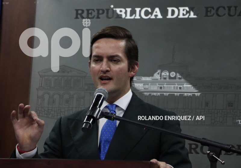 RUEDA-PRENSA-ESTEBAN-TORRES