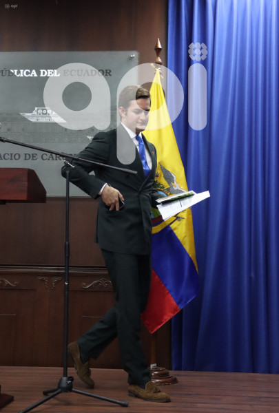 RUEDA-PRENSA-ESTEBAN-TORRES