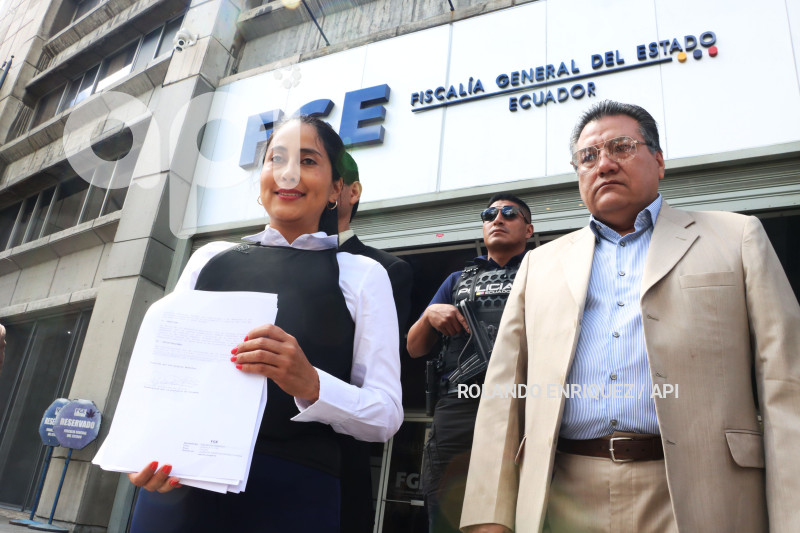 DENUNCIA-MOLINA-FISCALIA-PAMELA-AGUIRRE
