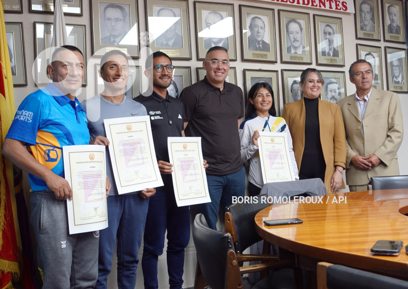 CUENCA-RECONOCIMIENTO-MARCHISTAS-JUEGOS OLIMPICOS