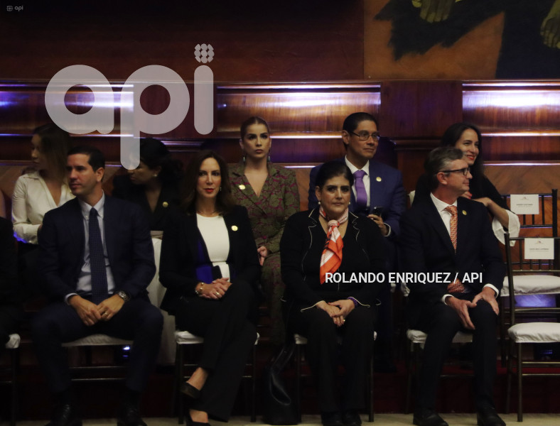 ASAMBLEA-INFORME-NACION-NOBOA