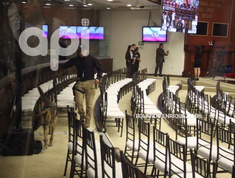 ASAMBLEA-INFORME-NACION-NOBOA