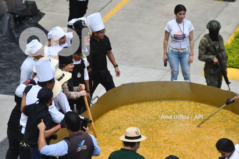 PORTOVIEJO-RECORD-GUINNESS-VICHE