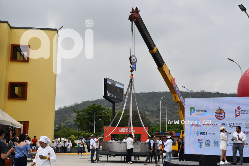 PORTOVIEJO-RECORD-GUINNESS-VICHE