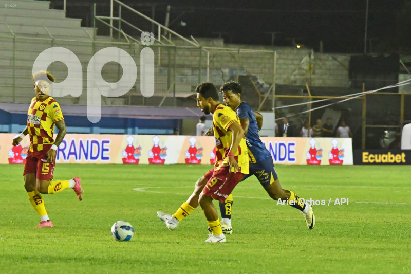 FBL-LIGAPRO-DELFIN-AUCAS