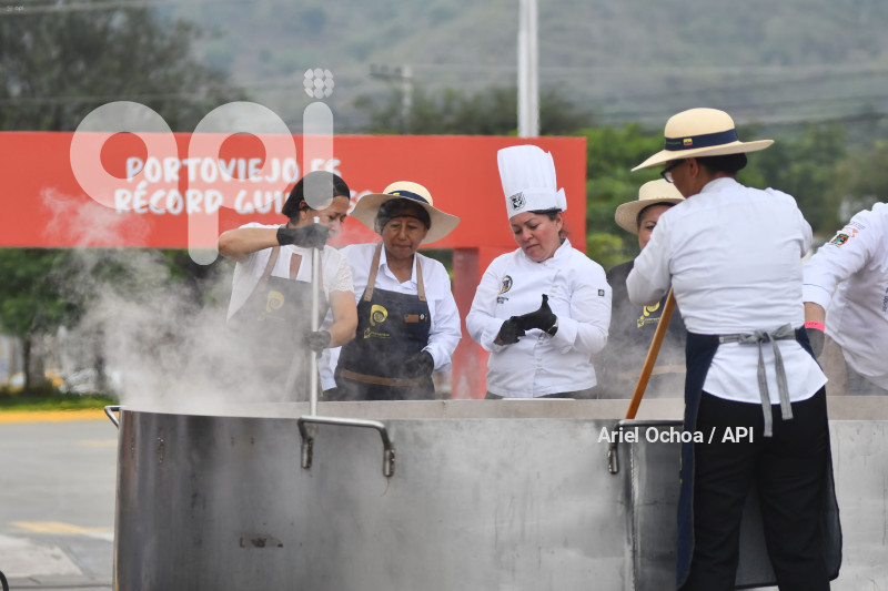 PORTOVIEJO-RECORD-GUINNESS-VICHE