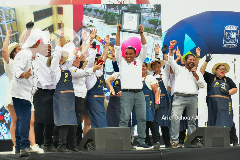 PORTOVIEJO-RECORD-GUINNESS-VICHE