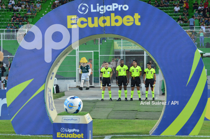 FBL-LIGAPRO-ORENSE-CUMBAYÁ