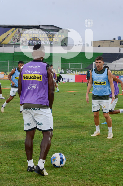 FBL-LIGAPRO-ORENSE-CUMBAYÁ