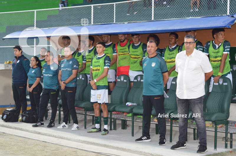 FBL-LIGAPRO-ORENSE-CUMBAYÁ