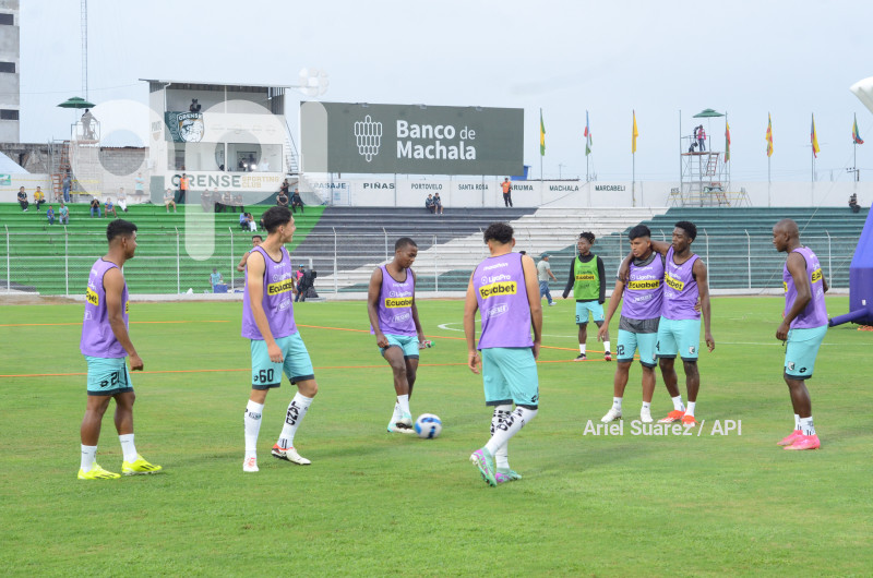 FBL-LIGAPRO-ORENSE-CUMBAYÁ