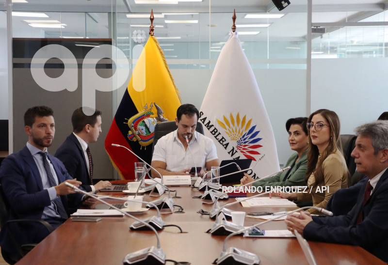 SOMMERFELD;COMISION;RELACIONES;INTERNACIONALES