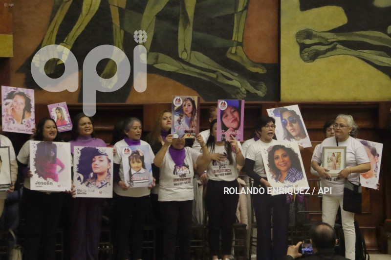 LEY-REPARACION-FAMILIARES-VICTIMAS-FEMICIDIO