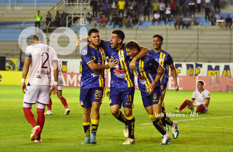 FBLSUDAMERICANA-DELFIN-REAL TOMAYAPO