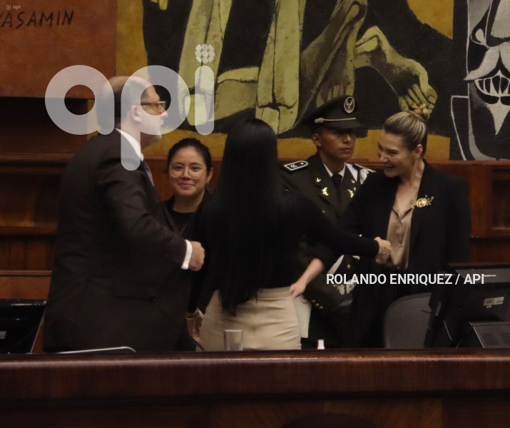 PLENO-MINISTRA-AMBIENTE-SADE-FRITSCHI