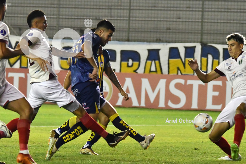 FBLSUDAMERICANA-DELFIN-REAL TOMAYAPO
