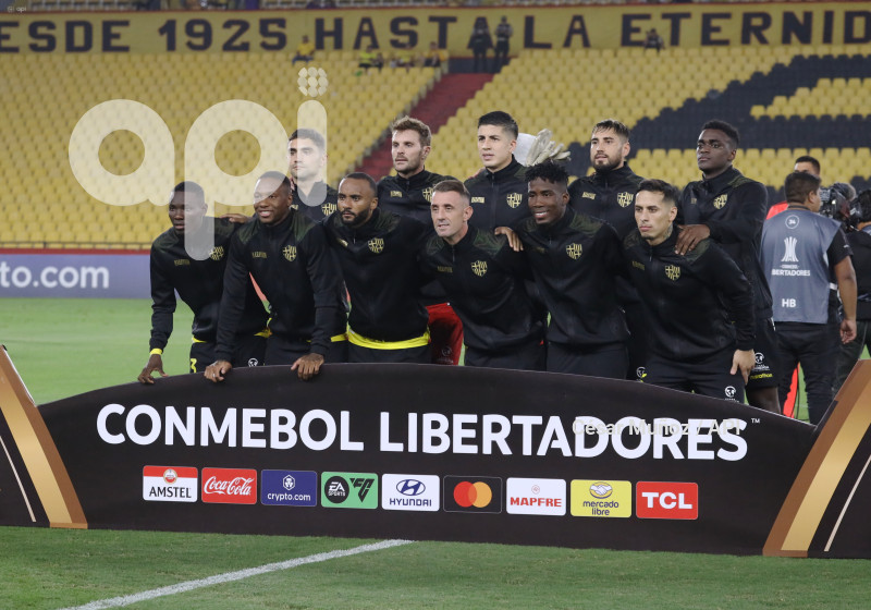 FBL-LIBERTADORES-BARCELONA-COBRESAL